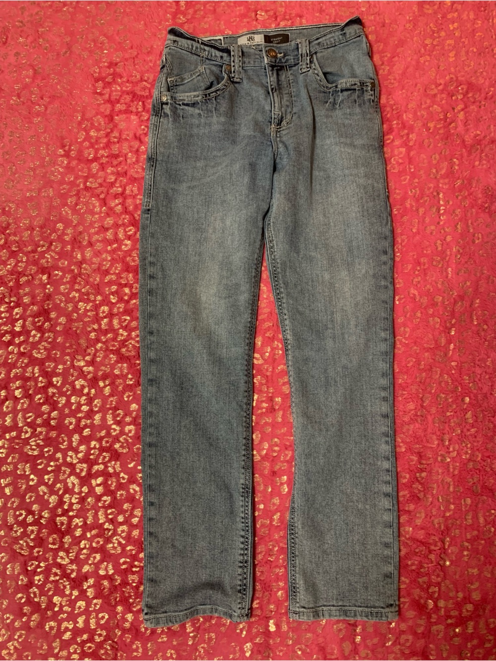 Rock & Republic Men’s straight-leg Jeans in Faded Gray-Blue